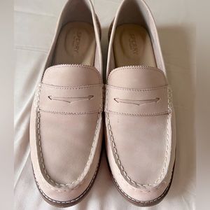 Sperry Penny Loafers Seaport EUC in Rose Suede Light Pink. Worn a few times.
